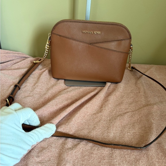 Michael Kors Jet Set Travel Medium Dome Crossbody Bag - Picture 3 of 16